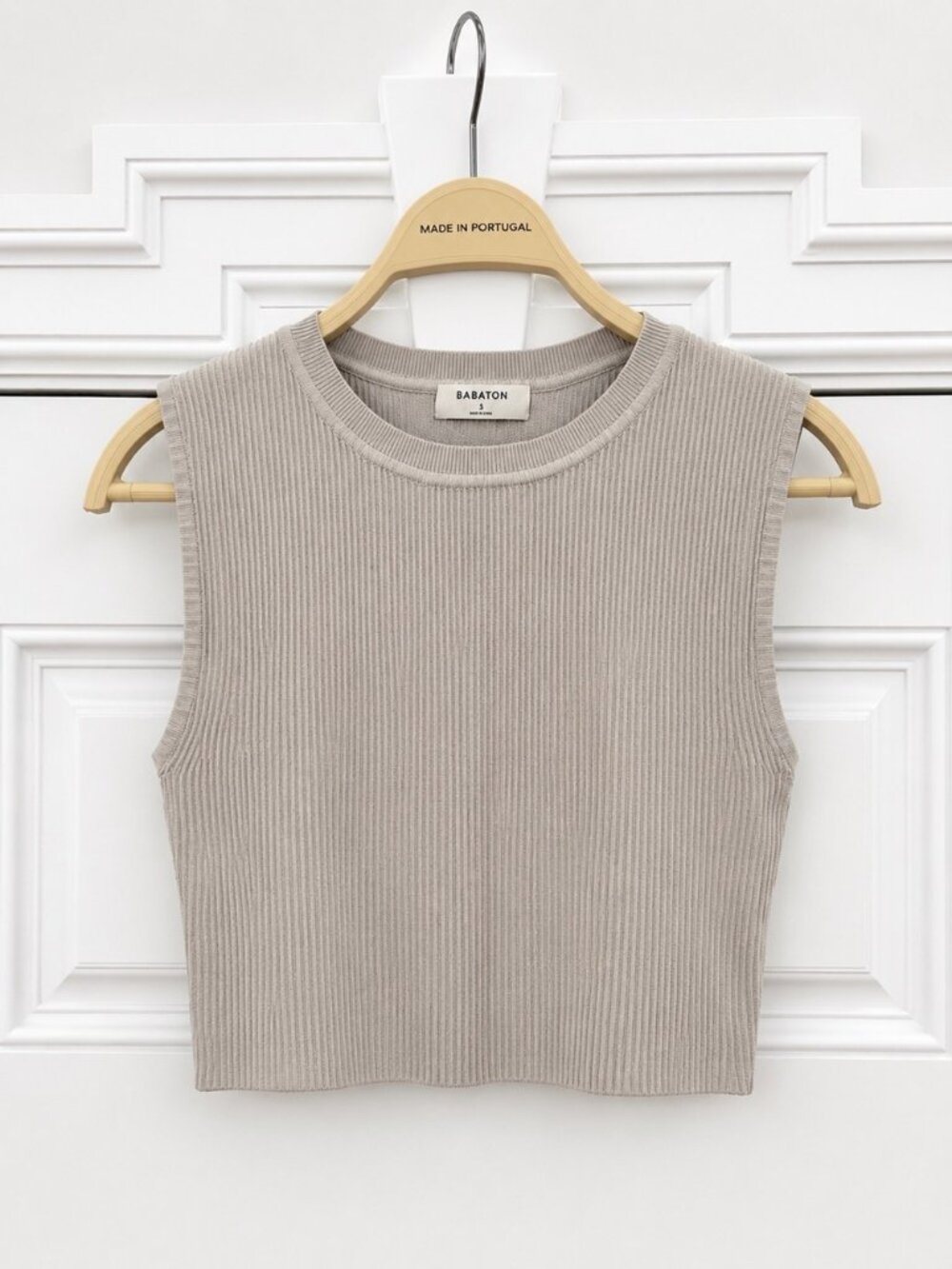 Babaton Ribbed Sleeveless Crop Tank in Light Taupe